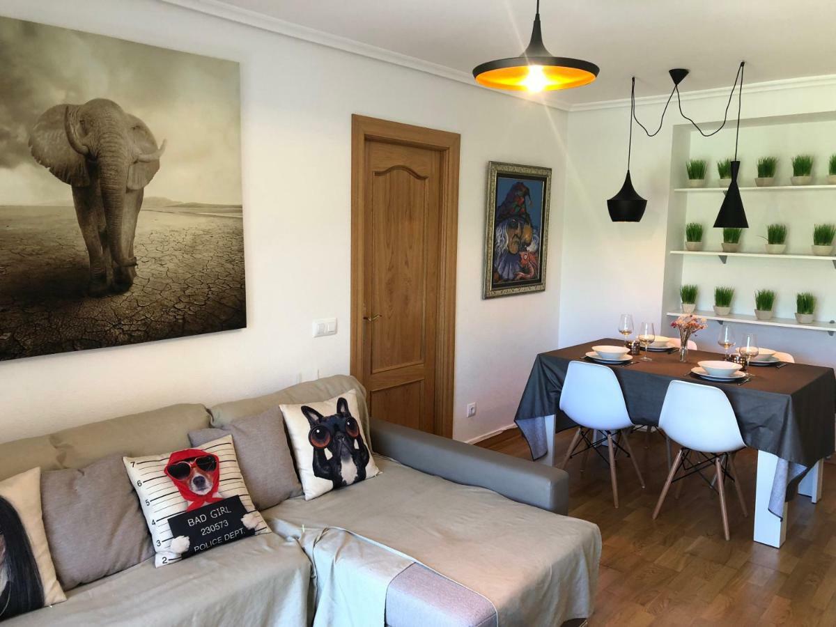 Apartamento Ezcaray Con Piscina Zorraquin Luaran gambar
