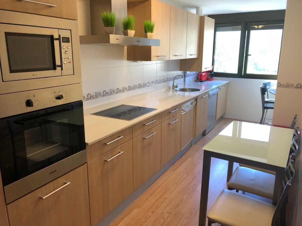 Apartamento Ezcaray Con Piscina Zorraquin Luaran gambar