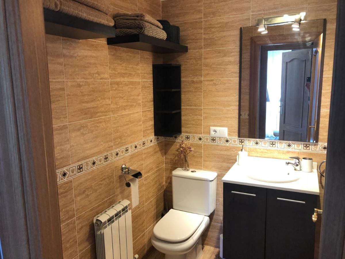 Apartamento Ezcaray Con Piscina Zorraquin Luaran gambar